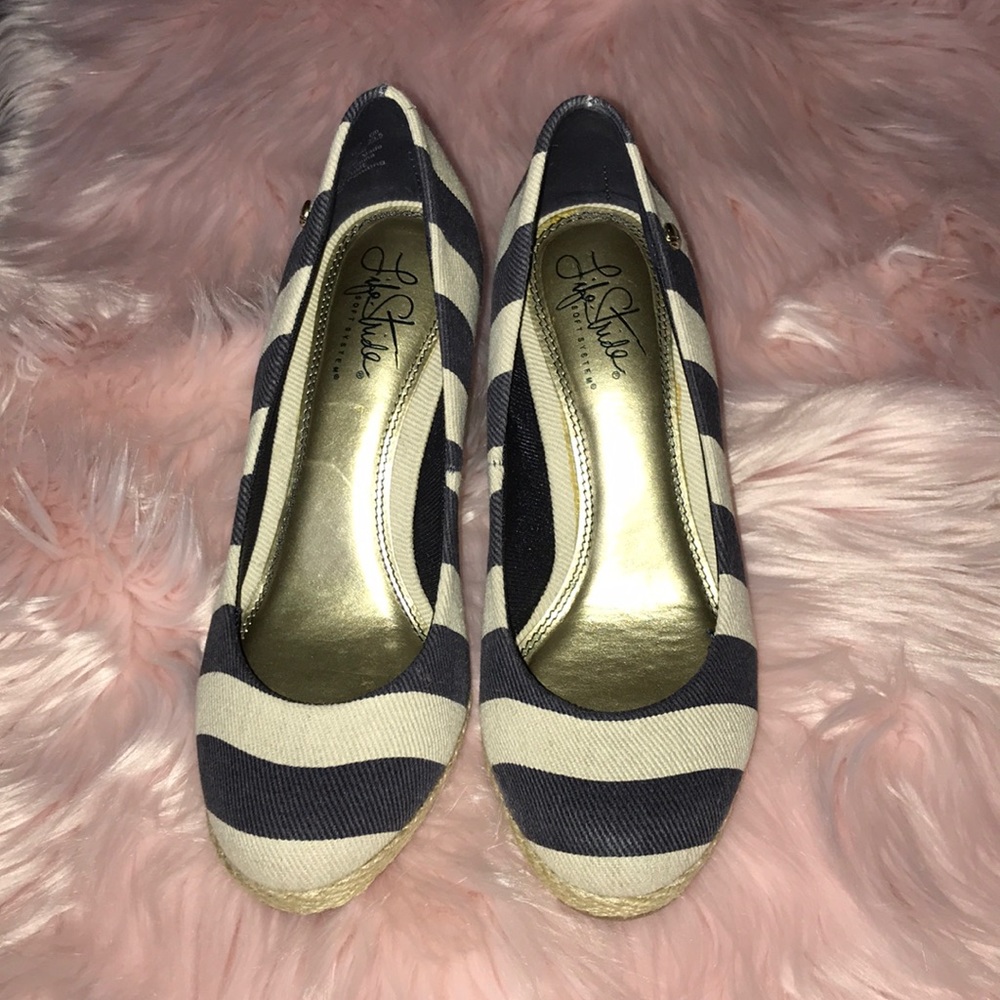 Wedge Heels - image 1